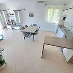 Apartamento Kresan Soline Sukošan